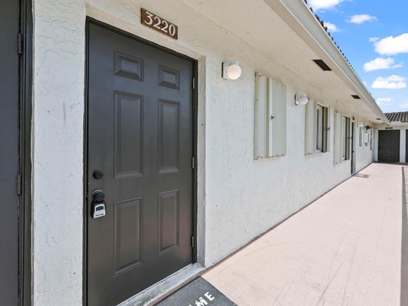 3220 Coral Ridge Drive 3220, Coral Springs FL 33065