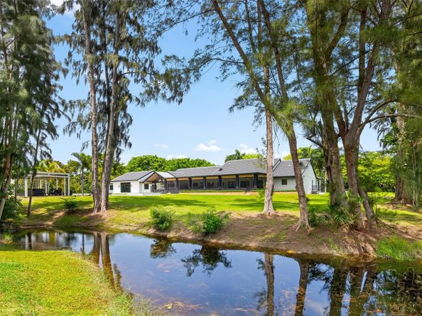 7077 NW 87th Ave, Parkland FL 33067