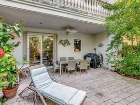1776 Bay Dr, Pompano Beach FL 33062