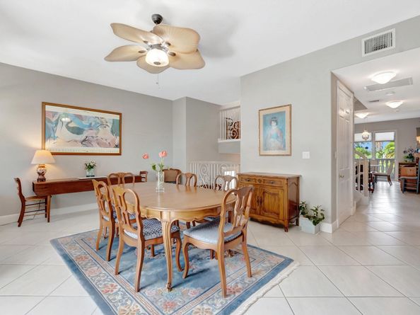 1776 Bay Dr, Pompano Beach FL 33062