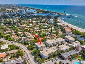 1776 Bay Dr, Pompano Beach FL 33062
