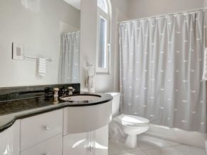1776 Bay Dr, Pompano Beach FL 33062