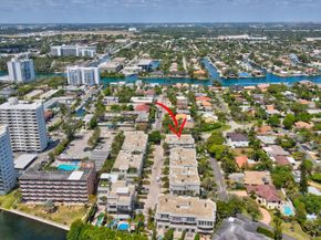 1776 Bay Dr, Pompano Beach FL 33062