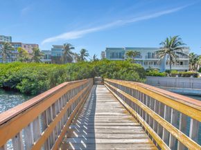 1776 Bay Dr, Pompano Beach FL 33062