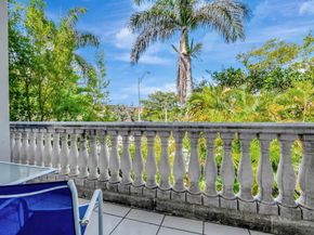 1776 Bay Dr, Pompano Beach FL 33062