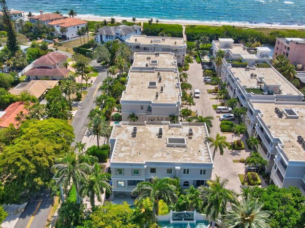 1776 Bay Dr, Pompano Beach FL 33062