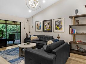 5600 Coach House Circle E, Boca Raton FL 33486