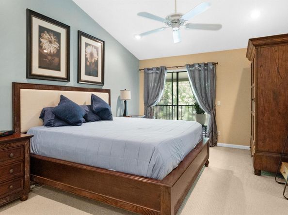 5600 Coach House Circle E, Boca Raton FL 33486