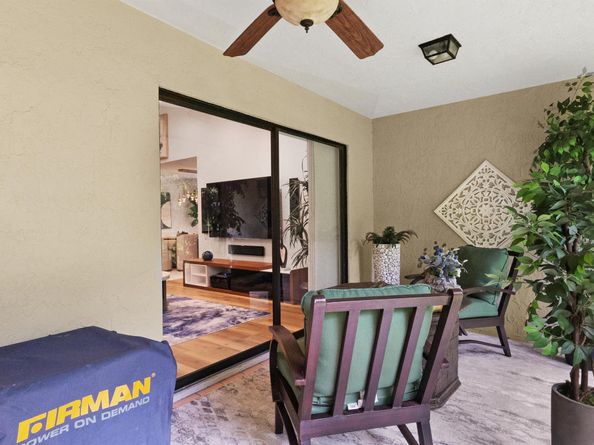 5600 Coach House Circle E, Boca Raton FL 33486