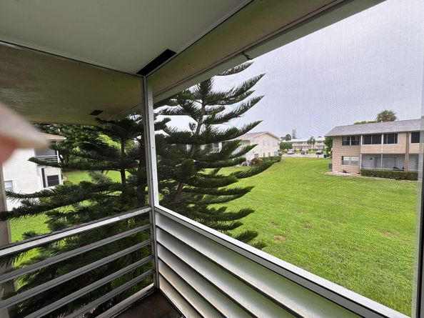 144 Norwich F, West Palm Beach FL 33417