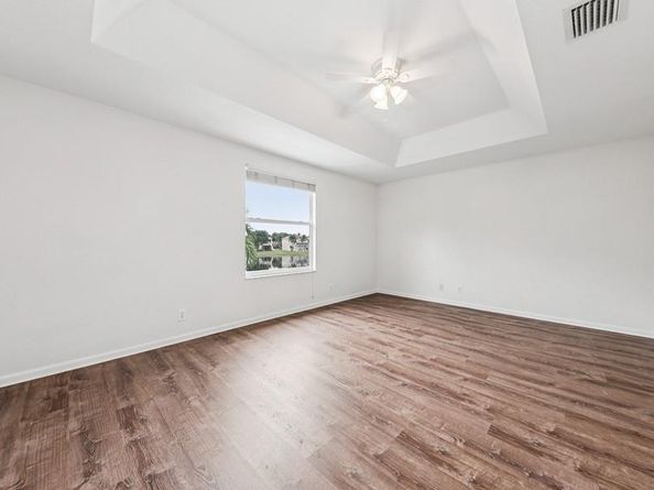 106 Newberry Ln, Royal Palm Beach FL 33414