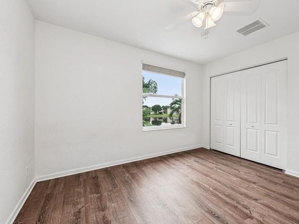 106 Newberry Ln, Royal Palm Beach FL 33414