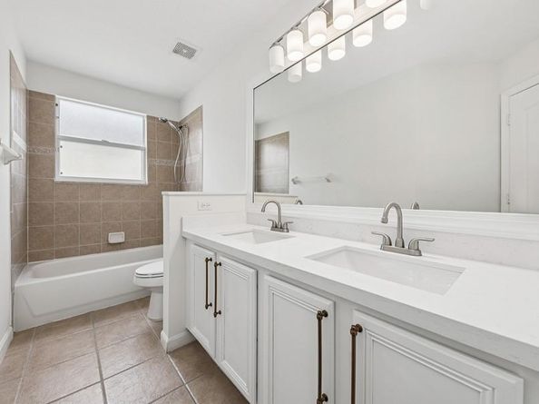 106 Newberry Ln, Royal Palm Beach FL 33414