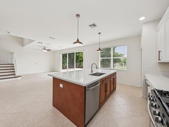 106 Newberry Ln, Royal Palm Beach FL 33414