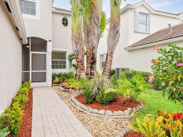 106 Newberry Ln, Royal Palm Beach FL 33414