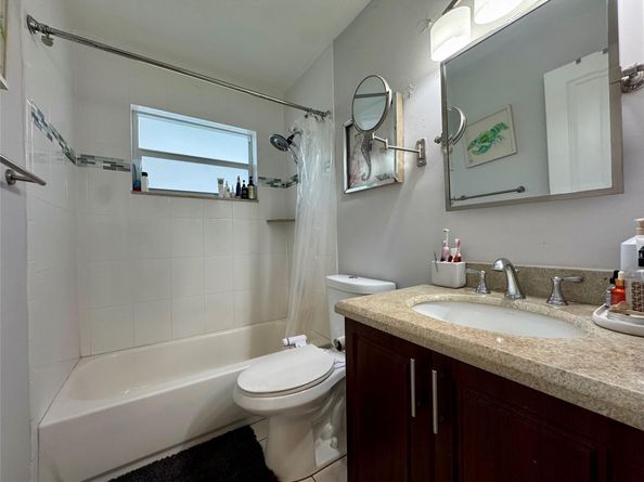 2801 NE 33rd Ct 206, Fort Lauderdale FL 33306