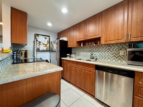 2801 NE 33rd Ct 206, Fort Lauderdale FL 33306