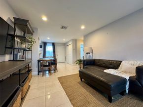 2801 NE 33rd Ct 206, Fort Lauderdale FL 33306