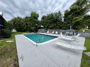 2801 NE 33rd Ct 206, Fort Lauderdale FL 33306