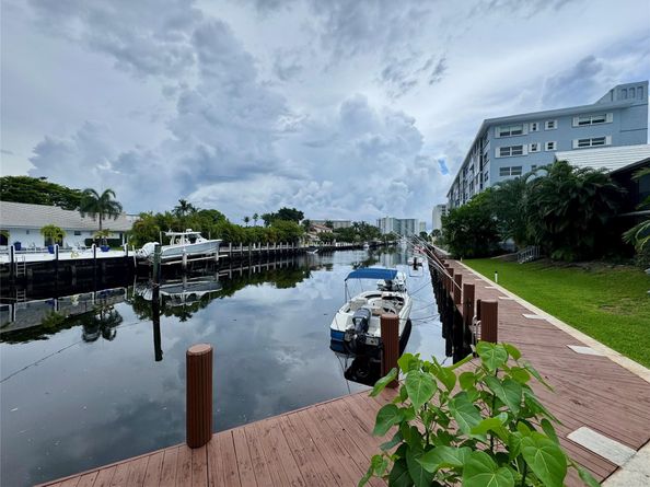 2801 NE 33rd Ct 206, Fort Lauderdale FL 33306