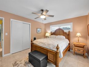 900 SE 13th Ct, Deerfield Beach FL 33441
