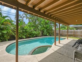900 SE 13th Ct, Deerfield Beach FL 33441