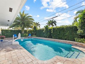 3250 Spanish River Dr, Pompano Beach FL 33062