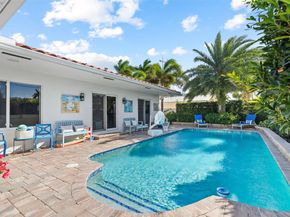 3250 Spanish River Dr, Pompano Beach FL 33062