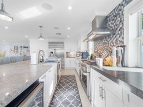 3250 Spanish River Dr, Pompano Beach FL 33062