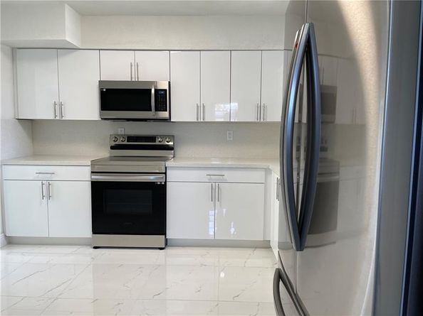 841 NE 51st St, Deerfield Beach FL 33064