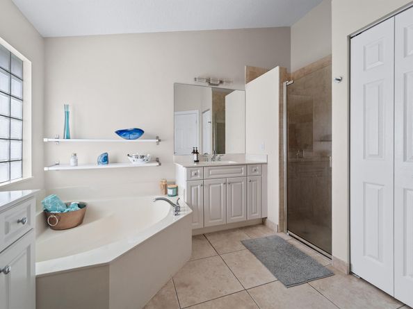 5658 S Fountains Drive, Lake Worth FL 33467