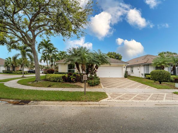 5658 S Fountains Drive, Lake Worth FL 33467