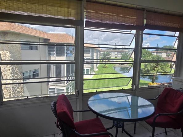 4801 NW 34th St 601, Lauderdale Lakes FL 33319