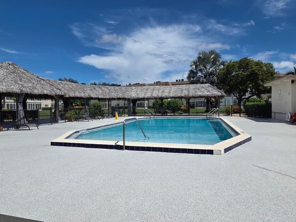 4801 NW 34th St 601, Lauderdale Lakes FL 33319