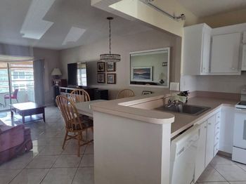 4801 NW 34th St