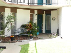 7 Greenway  Village N 103, Royal Palm Beach FL 33411