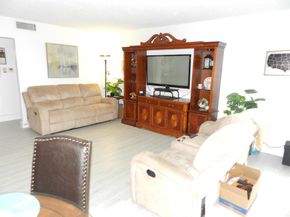 7 Greenway  Village N 103, Royal Palm Beach FL 33411
