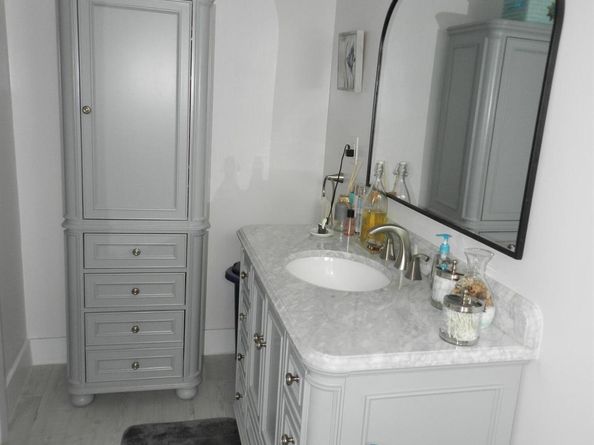 7 Greenway  Village N 103, Royal Palm Beach FL 33411