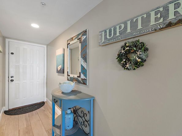 1201 Seafarer Circle E 205, Jupiter FL 33477