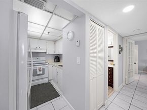9688 Fontainebleau Blvd 610, Miami FL 33172