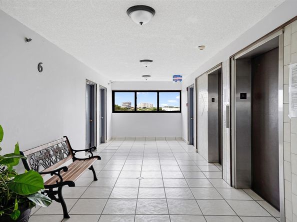 9688 Fontainebleau Blvd 610, Miami FL 33172