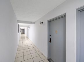 9688 Fontainebleau Blvd 610, Miami FL 33172