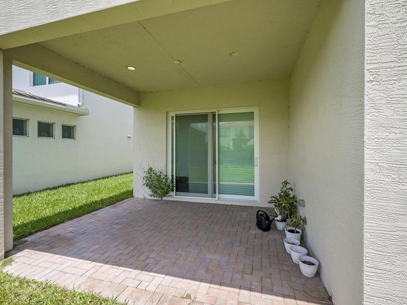 5632 Liberty Lane, The Acreage FL 33470