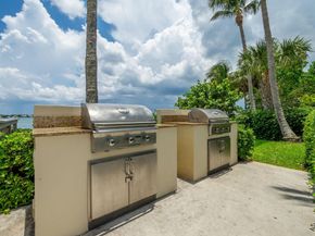 5600 N Flagler Drive 2201, West Palm Beach FL 33407