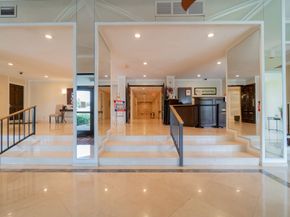 5600 N Flagler Drive 2201, West Palm Beach FL 33407