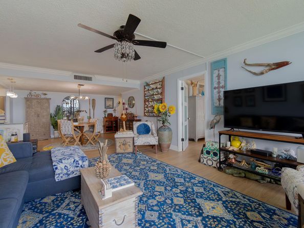 5600 N Flagler Drive 2201, West Palm Beach FL 33407