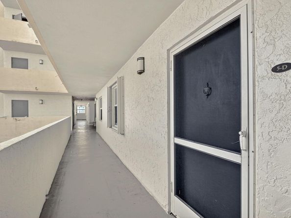3581 S Ocean Boulevard 5D, South Palm Beach FL 33480