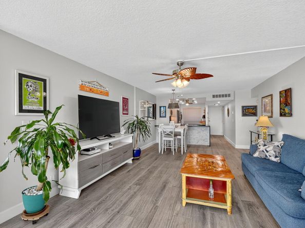 3581 S Ocean Boulevard 5D, South Palm Beach FL 33480