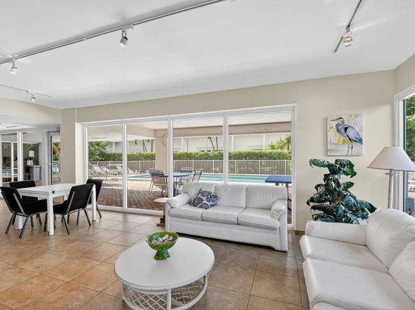 3581 S Ocean Boulevard 5D, South Palm Beach FL 33480