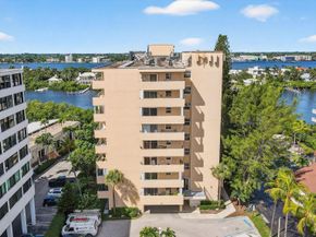 3581 S Ocean Boulevard 5D, South Palm Beach FL 33480